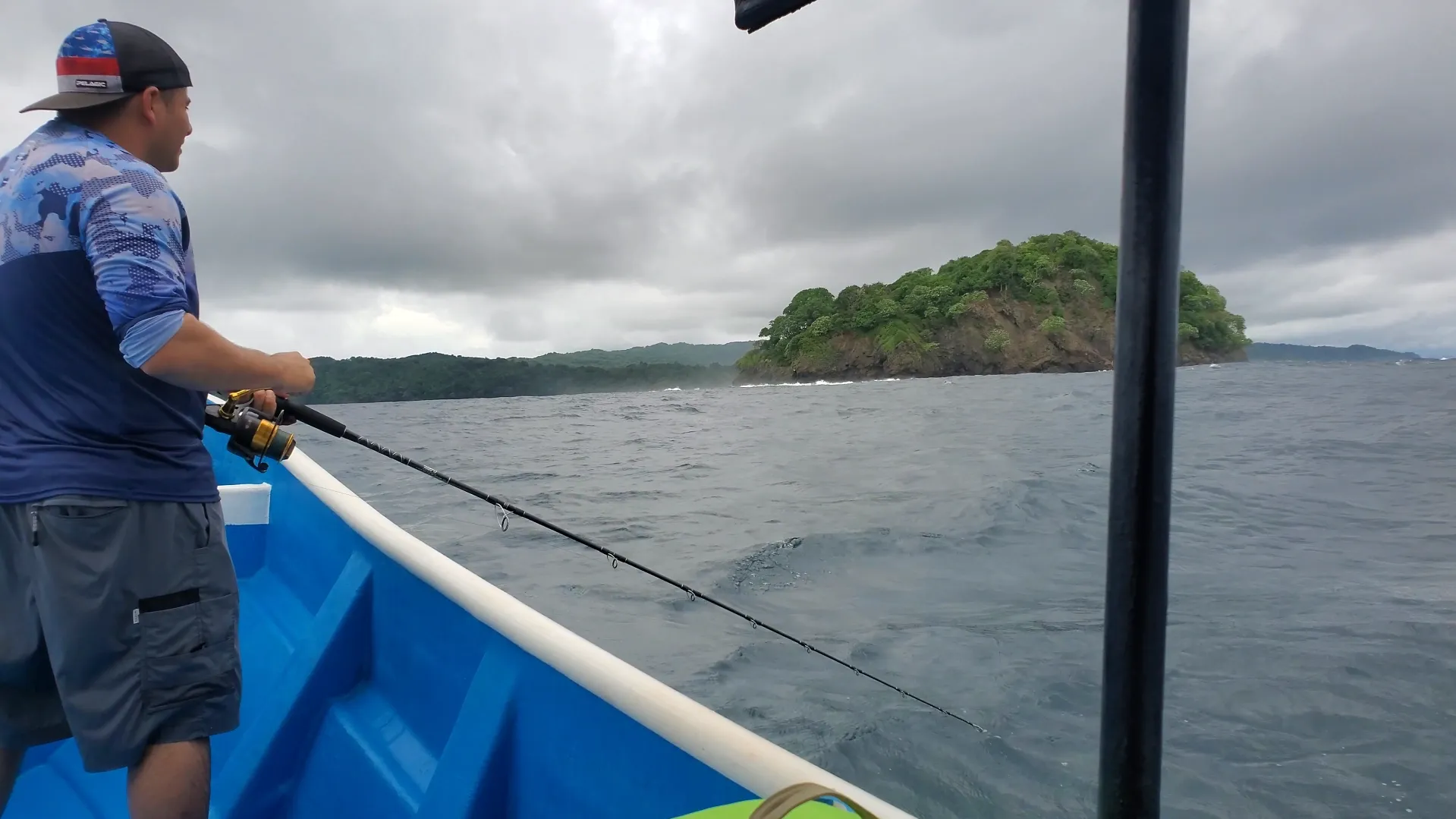 Aventuras en Isla Caleta: Capturando recuerdos inolvidables en alta mar